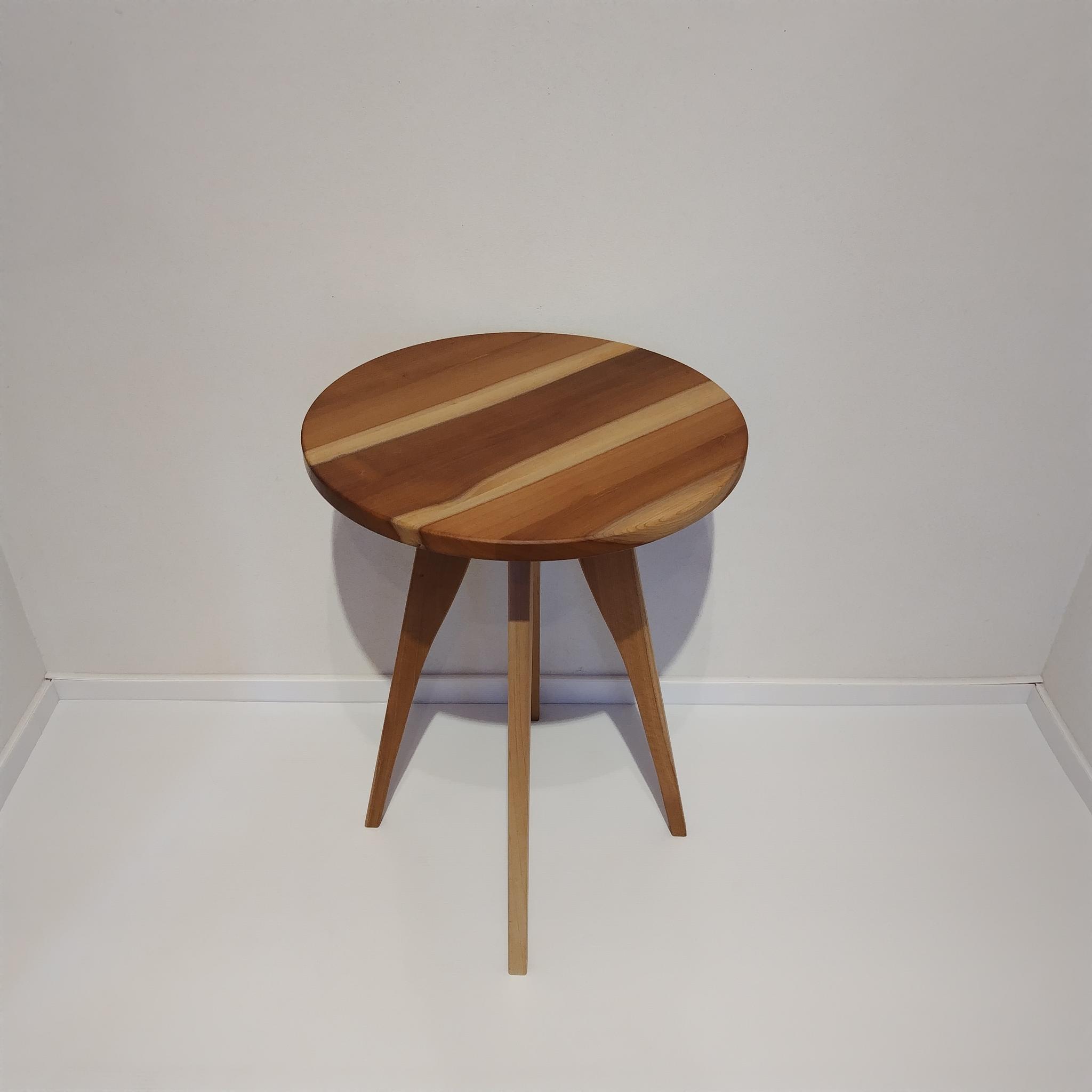 直径50㎝のラウンドテーブル（円卓）【現品】～ホオノキ（朴の木）･高さ70㎝～